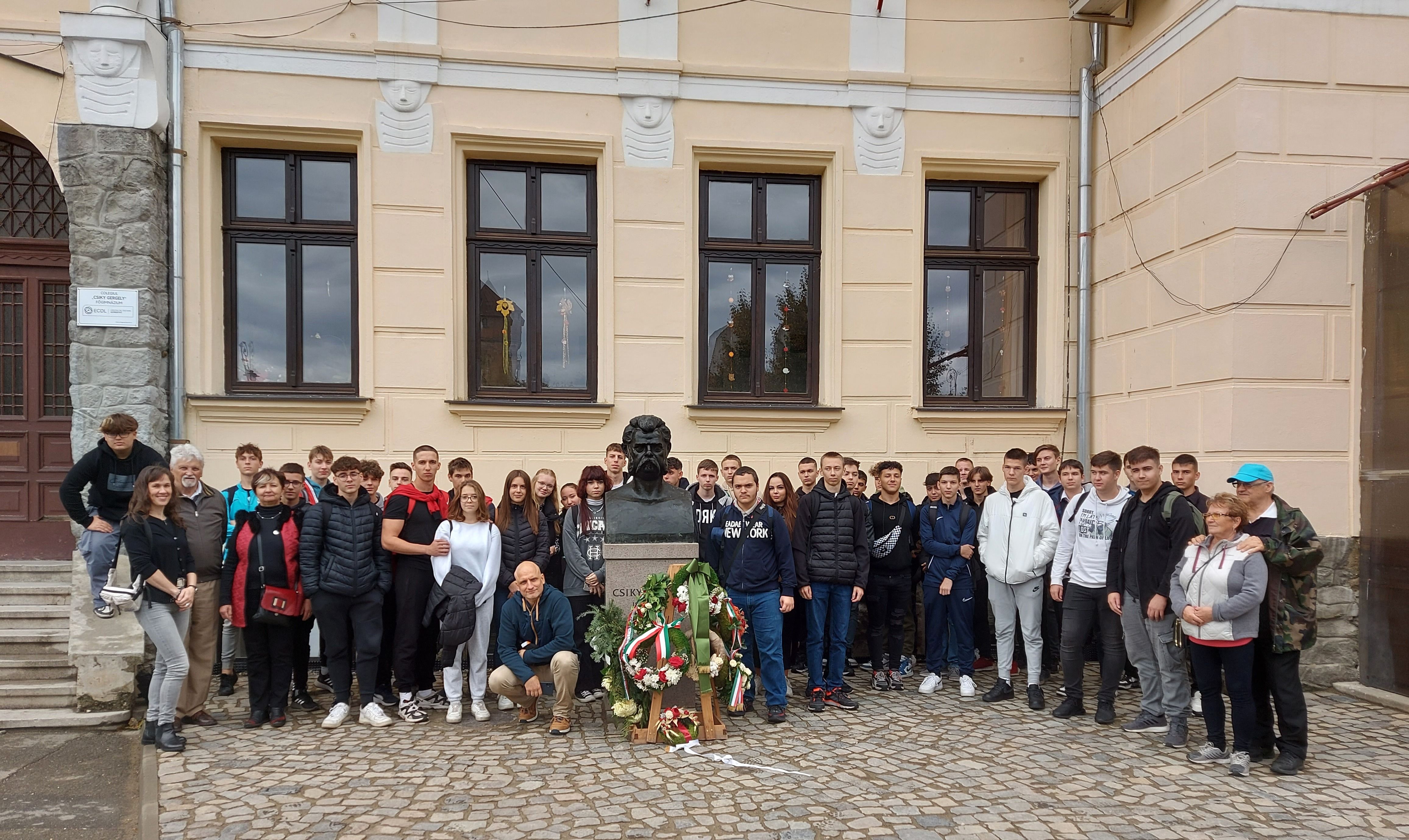 Aradon jártak a Jendrások Hírek Szolnoki SZC Jendrassik György