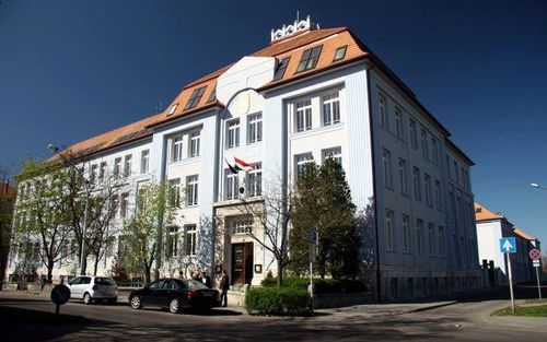 Iskola látképe